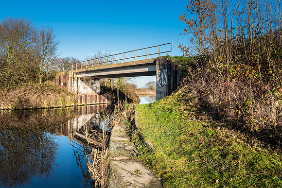 Leica Q canal walk dec16-66